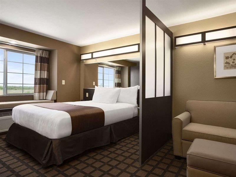 Microtel & Pleasanton