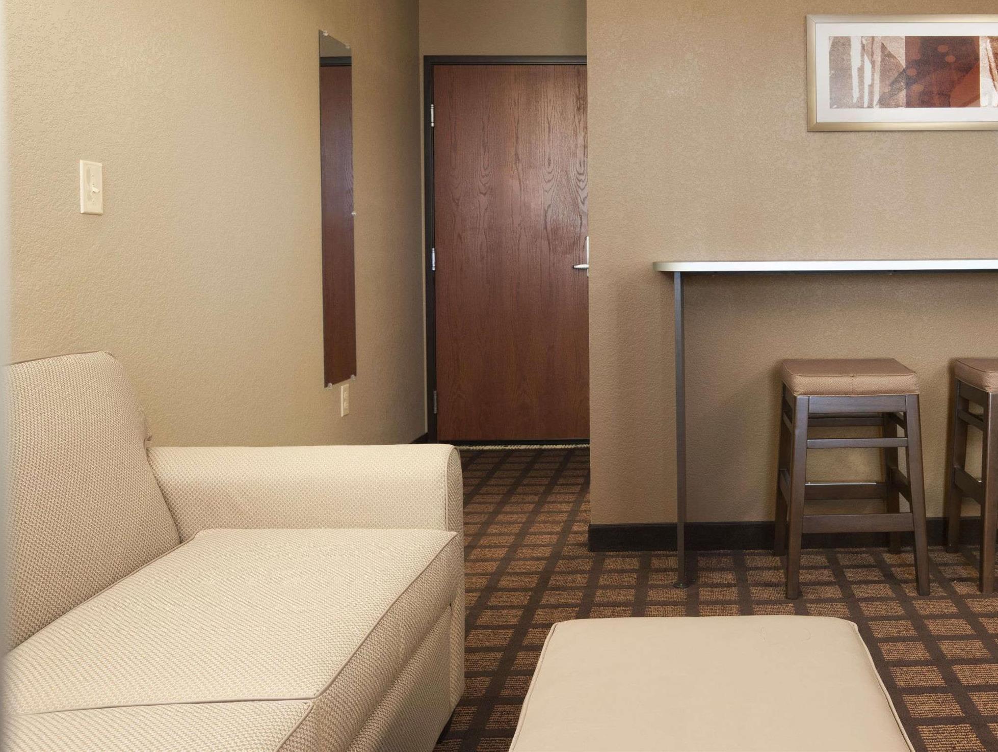 Microtel & Pleasanton