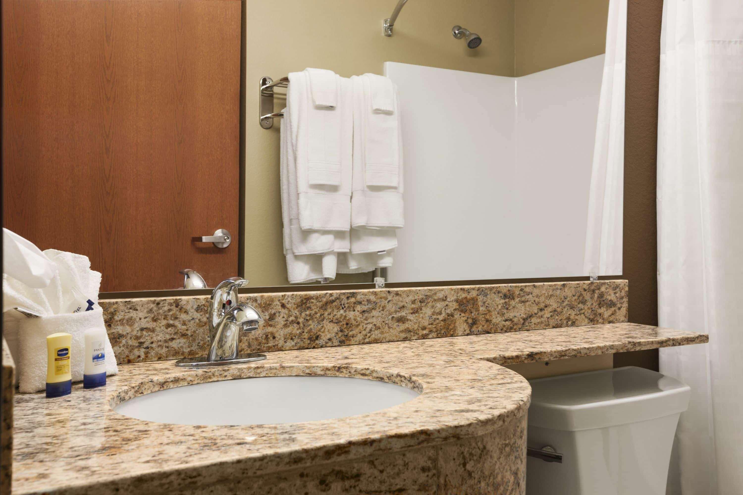 Microtel & Hotel Pleasanton